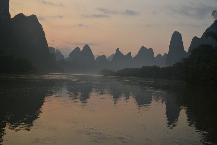 2-Day Guilin Highlights: Longji Terraces and Li River Cruise Tour
