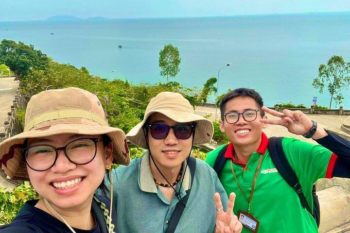 Hue Imperial City Daily Ingroup Tour via Hai Van Pass