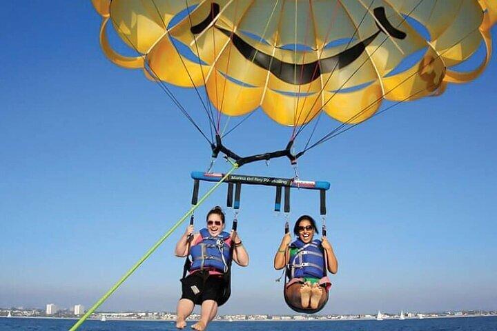 Dubai: Private Parasailing with Pickup & Drop-Off