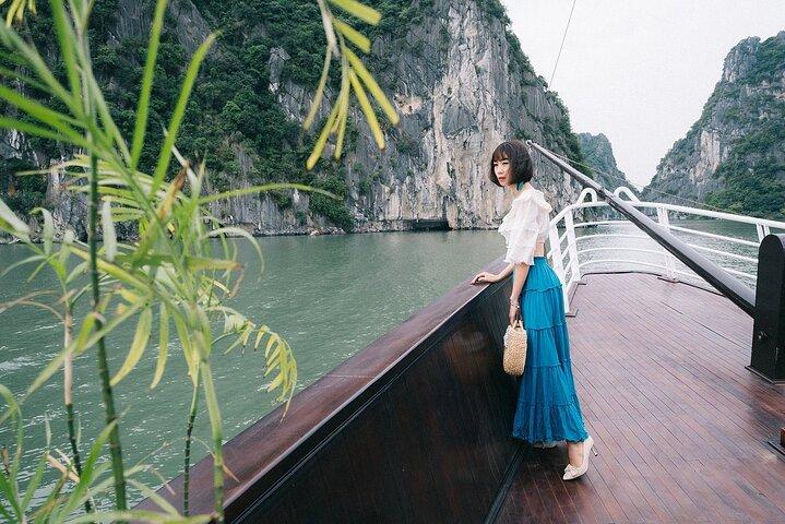 Arcady Deluxe Cruise 3D2N Ha Long & Lan Ha Bay from Hanoi