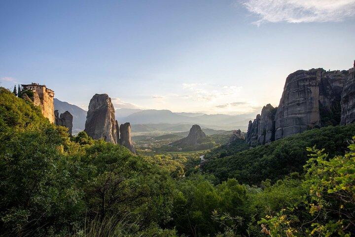2-Day Guided Tour to Meteora from Athens with Accommodation
