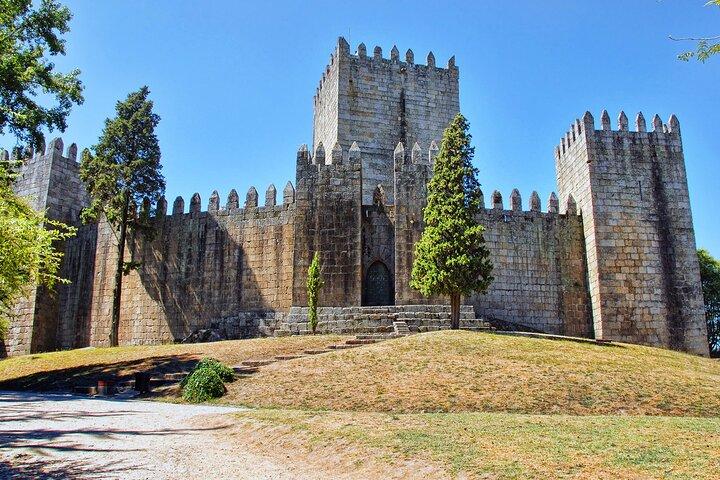 Authentic Braga & Guimarães: Small Historical Group Tour
