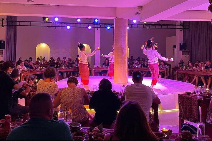 Nopparat’s Traditional Thai Dinner & Dance
