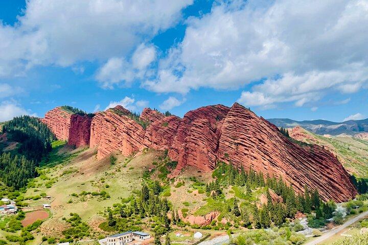 4-Days Adventure to Issyk Kul Lake & Chon Kemin valley