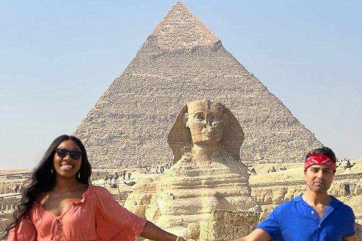4-hours private tour Giza pyramids and sphinx