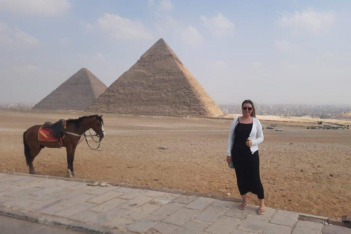 Private Excursion Giza pyramids ,sphinx, Sakkara Pyramid and Memphis Old City