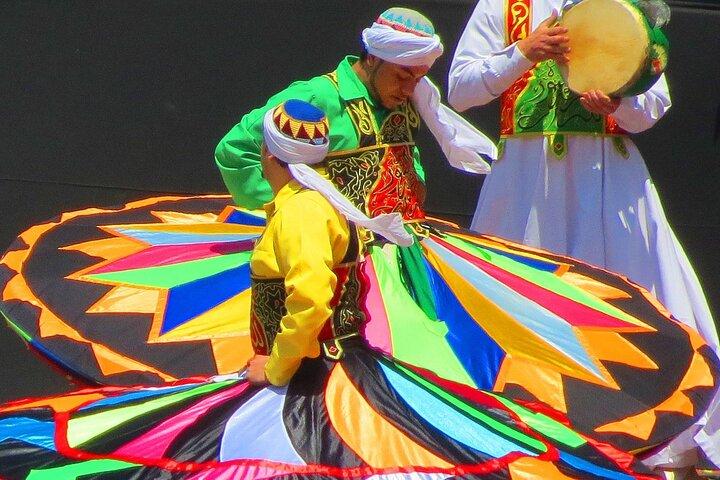 Al Tannoura Egyptian Heritage Show At Wekalet El Ghoury
