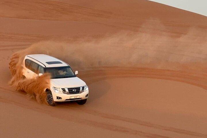 Private Premium Dubai Evening Dune Bashing With Live BBQ