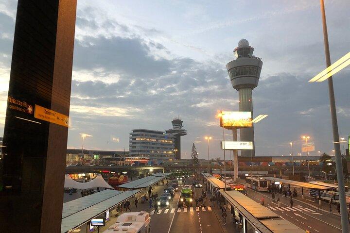 Private departure transfer from Amsterdam to Schiphol Airport (AMS)
