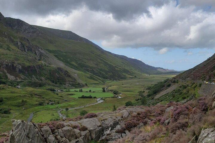 From London: North Wales, Snowdonia, Caernarfon Castle Rail Tour