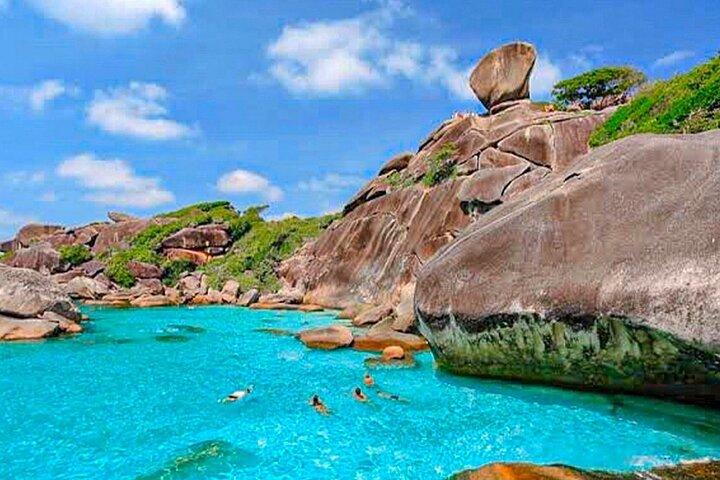 Similan Islands Day Trip by Speedboat from Khaolak/Phuket