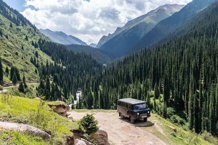4 Day Issyk Kul Lake and Altyn Arashan Private Tour