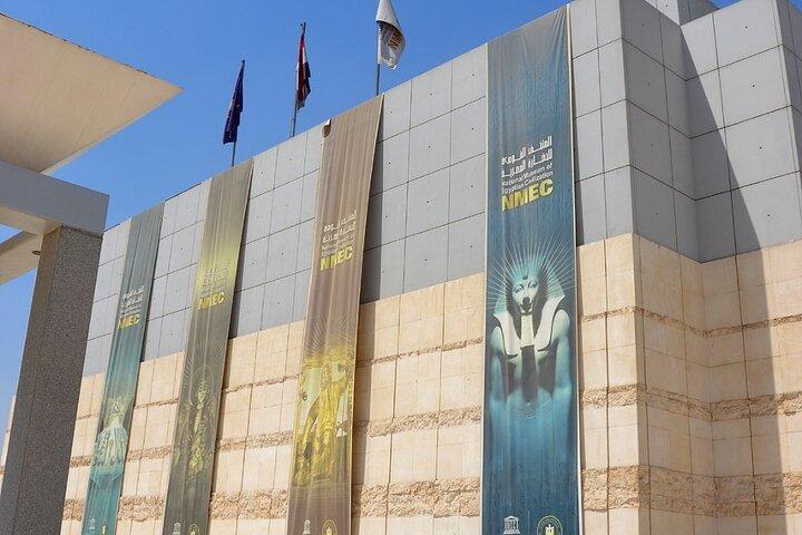Guided tour to Mummies Museum With Pickup and Drop Off