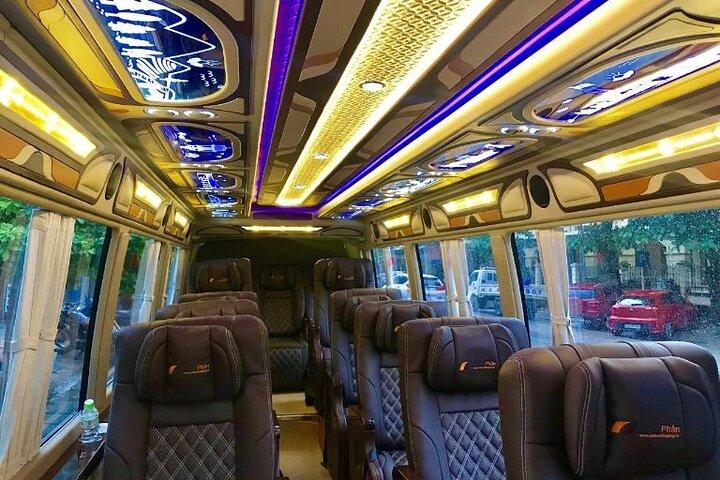 Ha Giang - Hanoi Express Transfer : Sleeper Bus or Limousine Bus