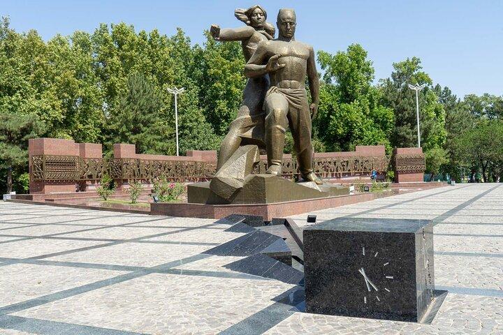 Tashkent Walking Tour with Local Lady / Gentleman