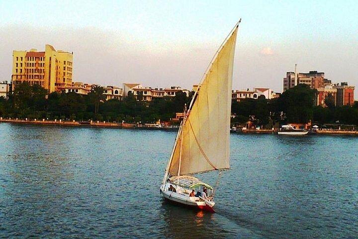 Short Felucca trip on the Nile in Cairo