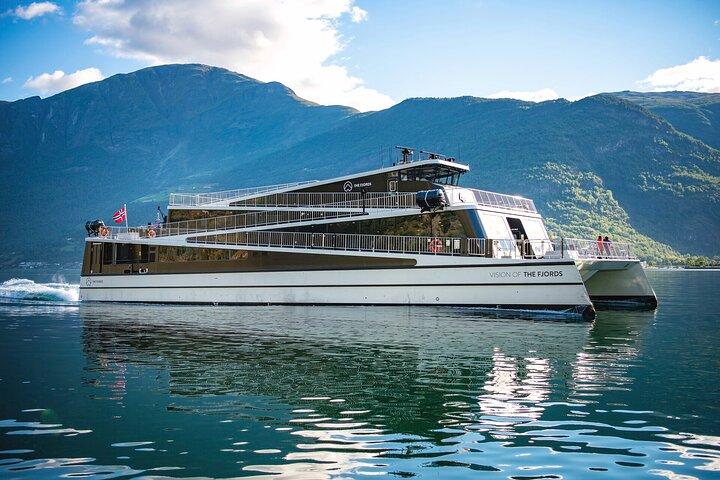 Day Trip to Flam: Flam train, Stegastein and Fjordcruise