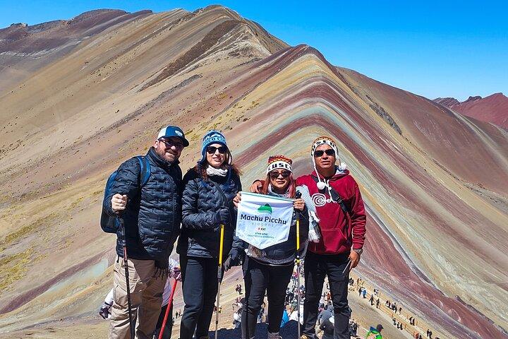 Rainbow Mountain Full Day Trek