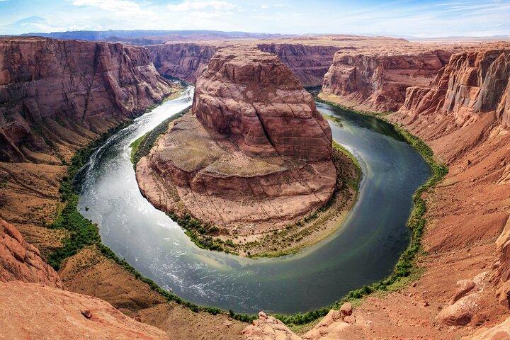 Upper Antelope Canyon & Horseshoe Bend from Las Vegas with Lunch