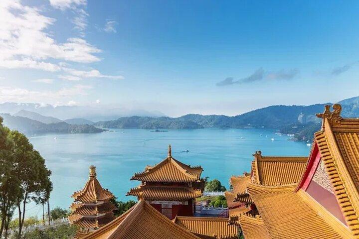 Private Day Tour to Sun Moon Lake from Taipei