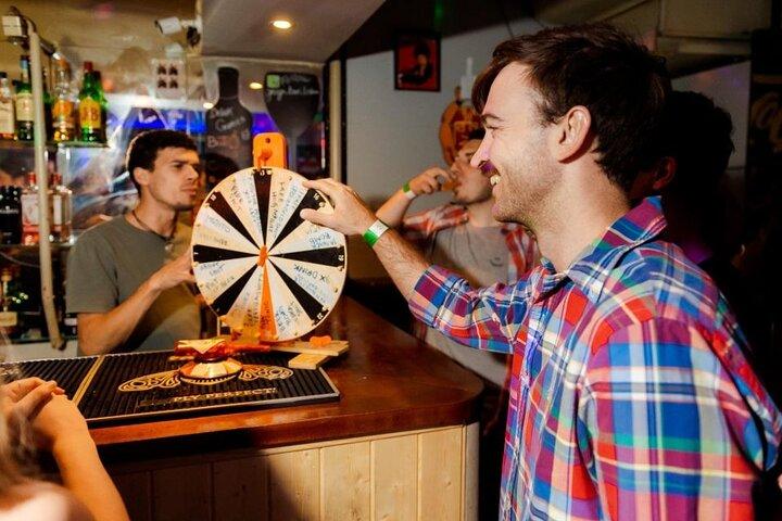 Non-Alcoholic Pubcrawl: 1 hour open bar (soft drinks/mocktails)