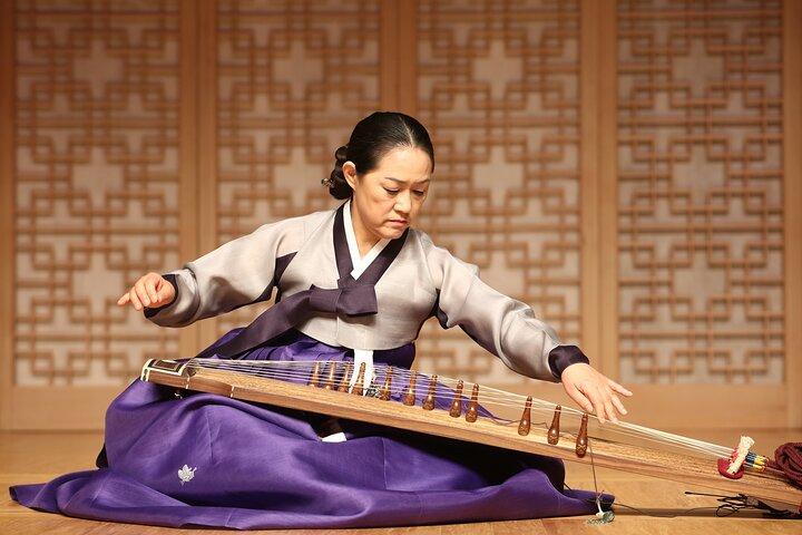 Seoul: "Gugak" Korean Traditional Music Museum&Concert Tour