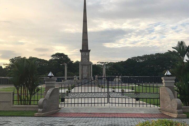 Colombo Self-Guided City Walking Tour & Scavenger Hunt