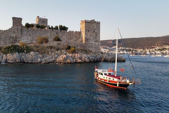 Private Boat Experience in Bodrum Coast with Snorkeling and Coves