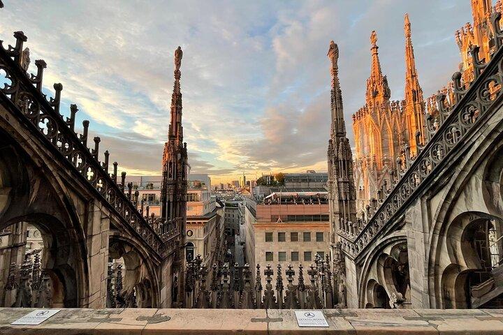 Skip the Line: Milan Duomo and Rooftop Tour for Kids and Families