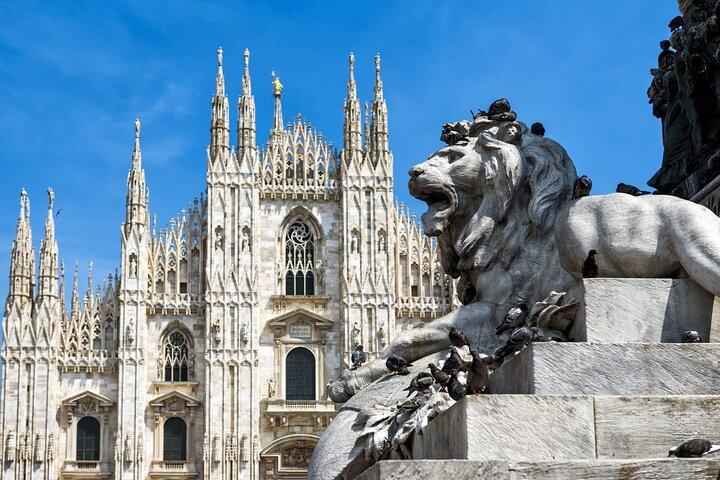 Skip the Line: Milan Duomo and Rooftop Tour for Kids and Families