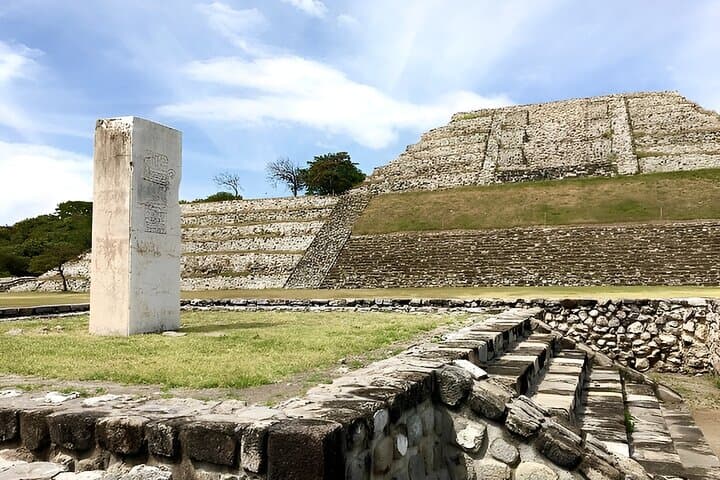Taxco & Xochicalco Tour from Mexico City