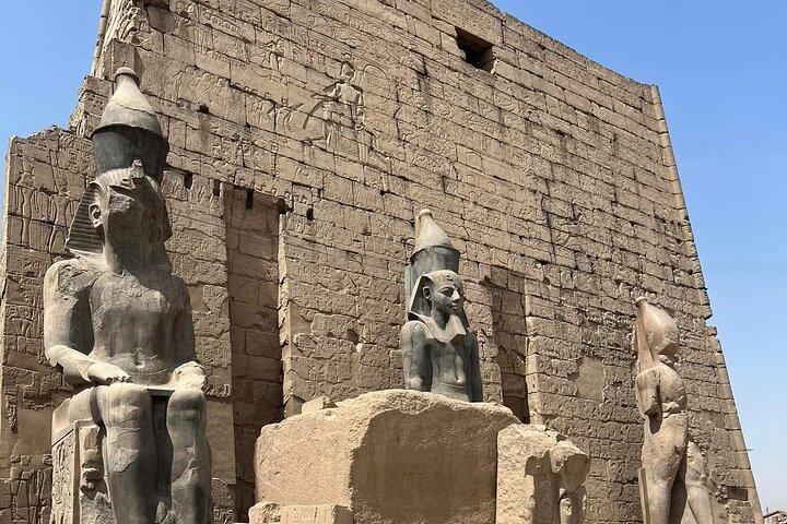Egypt Luxury Tour : Pyramids to Paradise 10 Days / 9 Nights