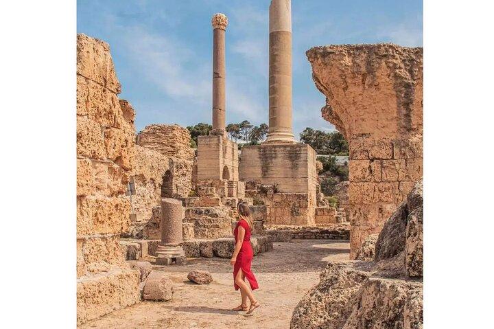 Fun VIP: Tunis Medina/Bardo + Sidi Bou Said + Carthage Pickup All