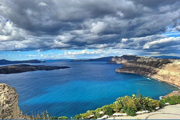 Private Sightseeing Tour in Santorini