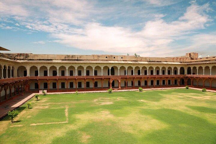 Private Taj Mahal and Agra Fort Tour From Agra