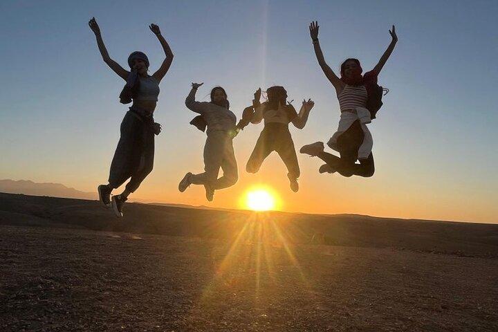 Marrakesh: Agafay Desert Sunset Quad Bike tour & Diner Show