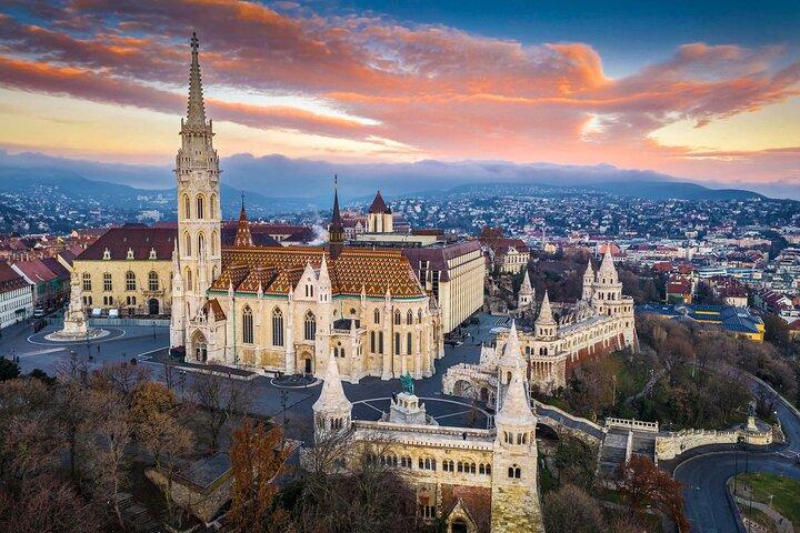 Buda Castle Walking Tour with Audioguide on Your Smartphone
