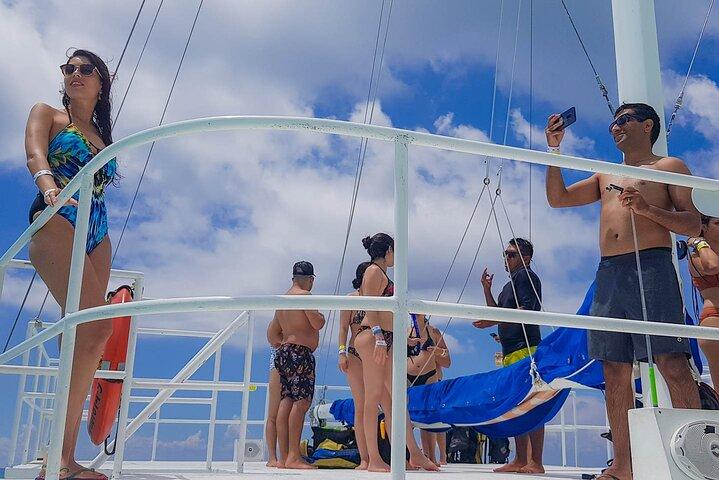 Tour to Cozumel by Catamaran with Snorkeling and Lunch included