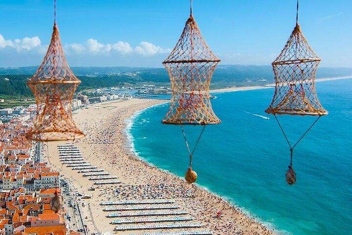 Private 1-Day Tour to Fátima Batalha Nazaré and Óbidos