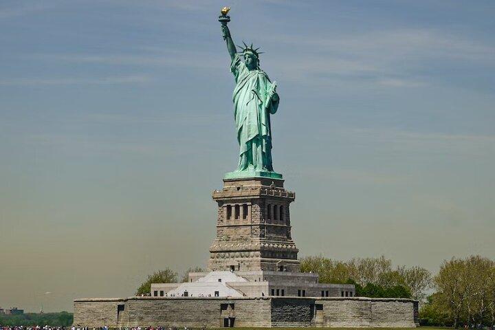 1-Day New York City Tour: Liberty Cruise & One World Observatory
