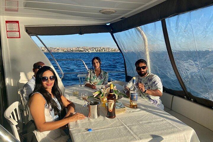 Sunset Bosphorus Yacht Tour in Istanbul