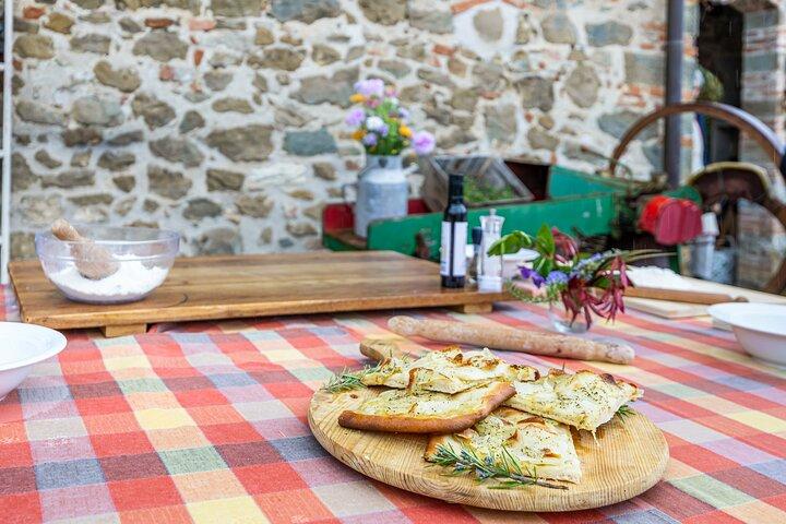 Focaccia Masterclass in Chianti: Cook, Taste & Savor Tuscany