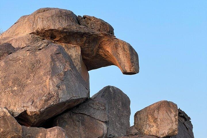 Private Moon Valley Hike Experience in Jeddah
