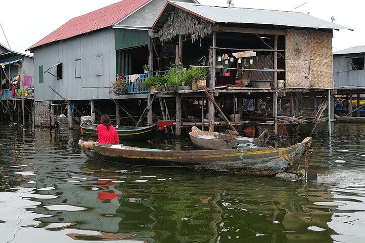 Beng Mealea & Floating Village with Airport Pick Up