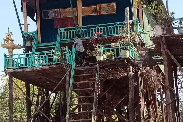 Beng Mealea & Floating Village with Airport Pick Up