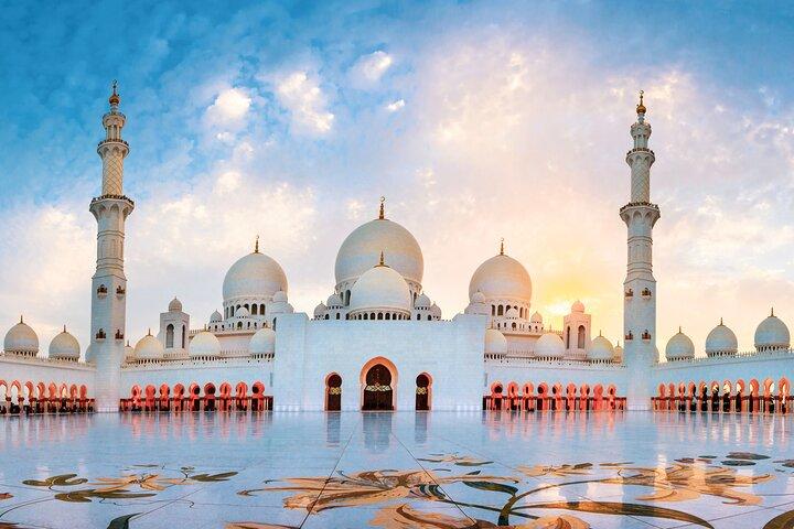 From Dubai: Transfers to Abu Dhabi Top Attractions