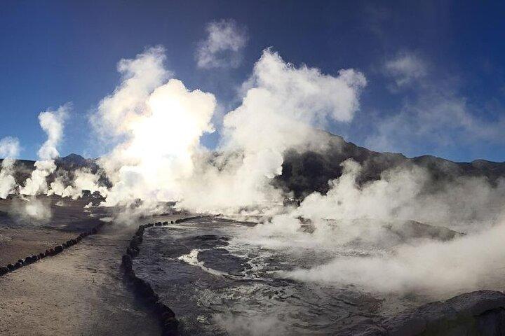 San Pedro de Atacama : Excursion to the Tatio Geysers