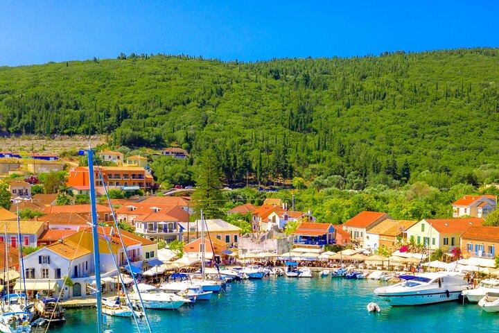Fiskardo Cruise from Kefalonia with Swim Stops & Hidden Beaches