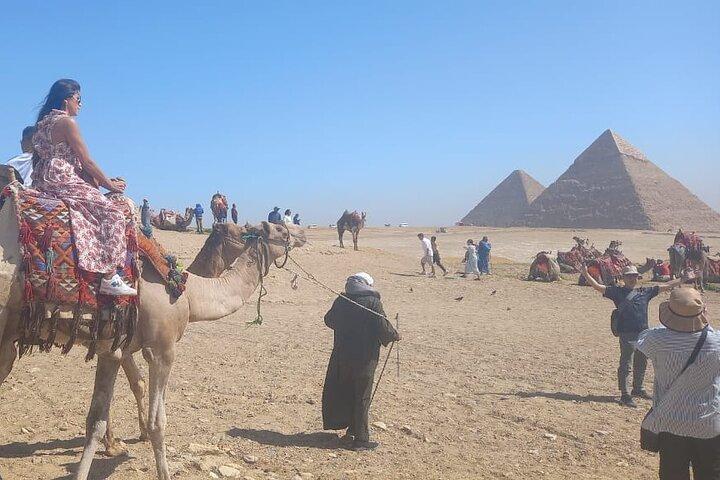 Vip Top Private Tour to Giza Pyramids and Sphinx with camel ride