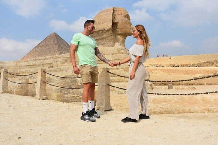 Giza Pyramids and Sphinx Day Tour